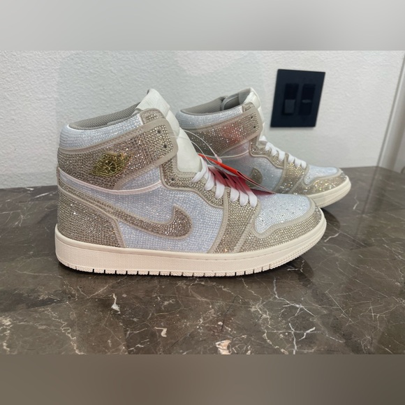 Women’s 8.5: Custom White, Tan & Gold Iced Out Blingged Nike Air - Picture 6 of 11
